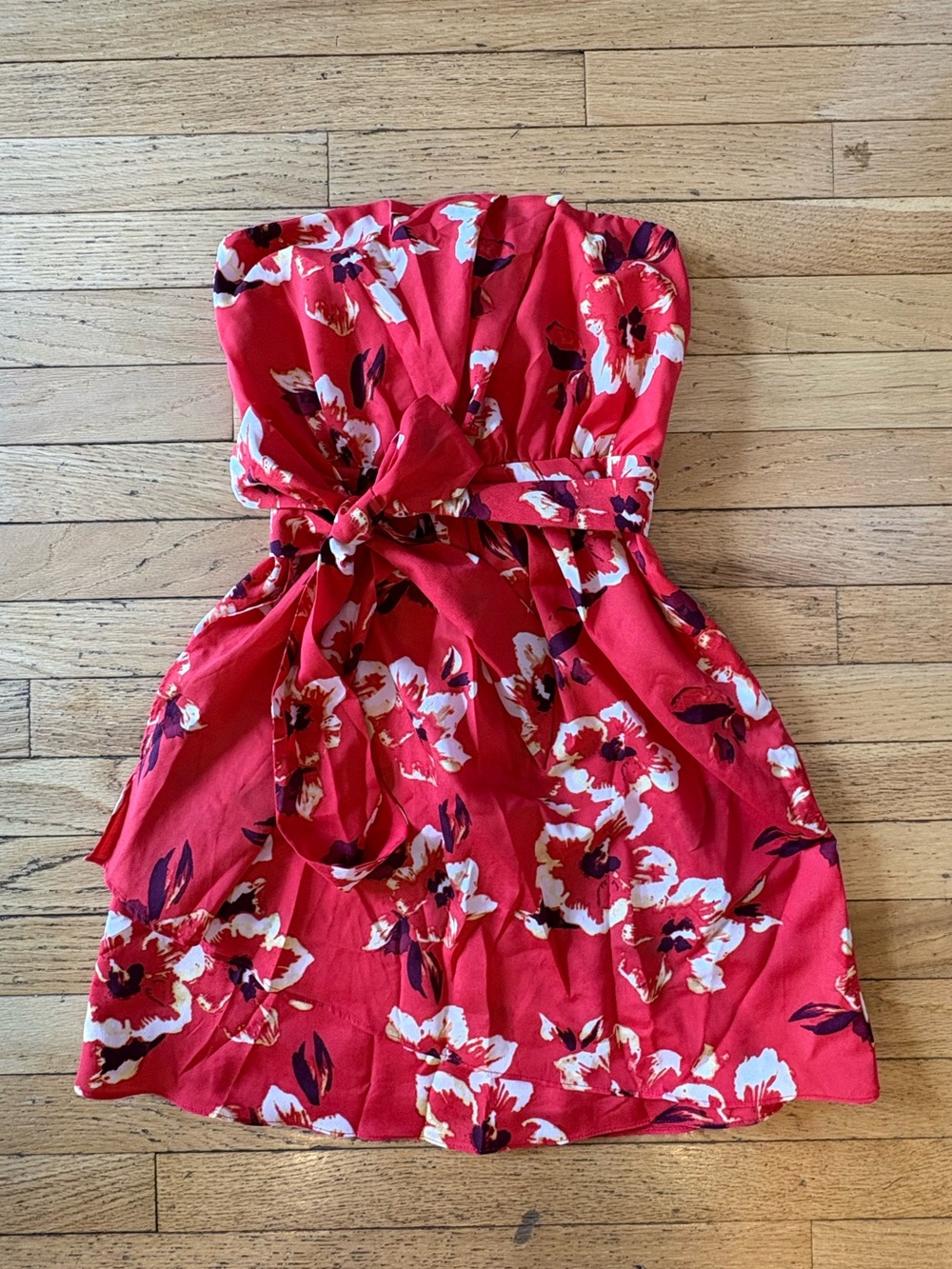 Express Satin Lined Dress in vibrant Red